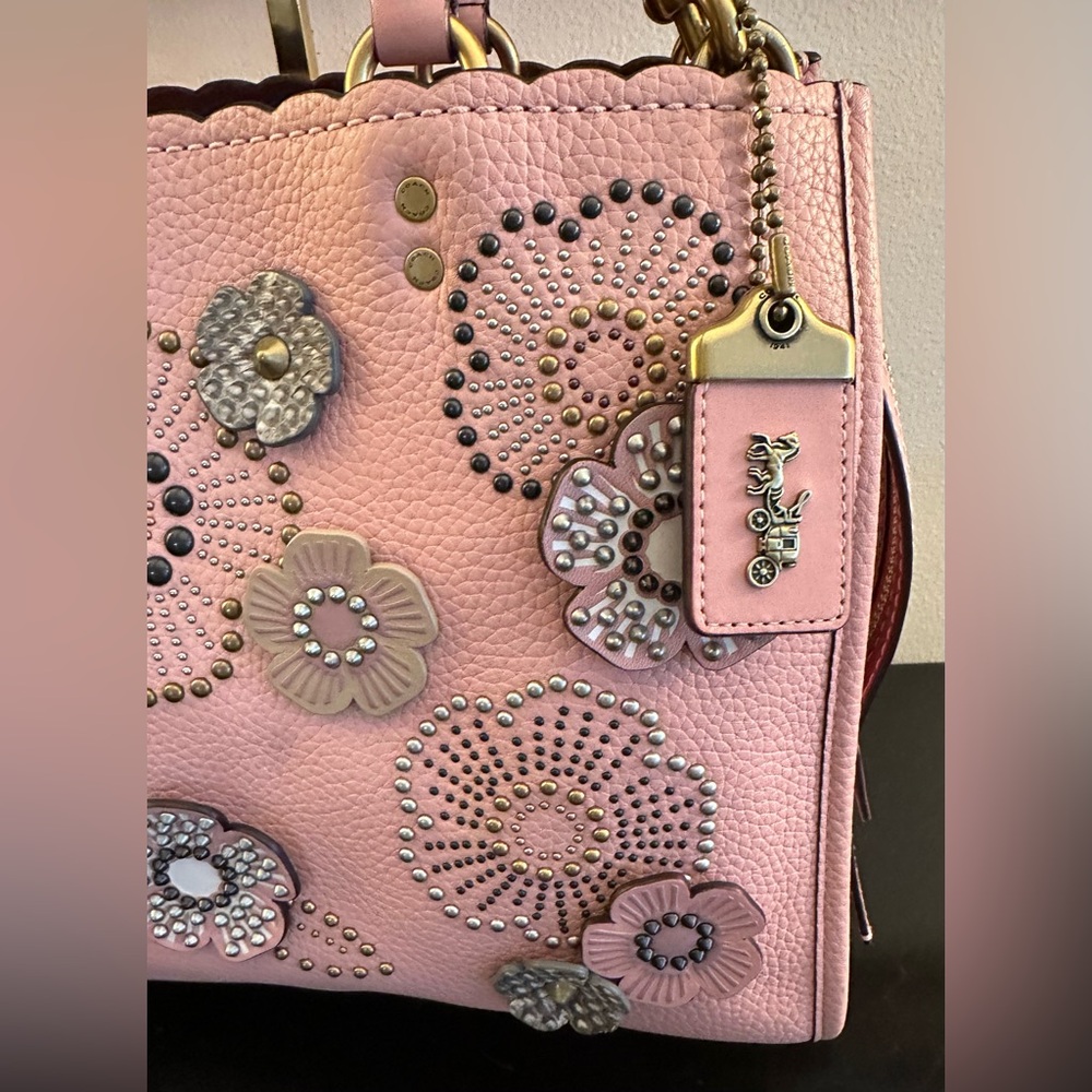 Coach Rogue Tea Rose Shoulder Bag Snake Two Way Handle  Leather Tote EUC - Picture 3 of 16